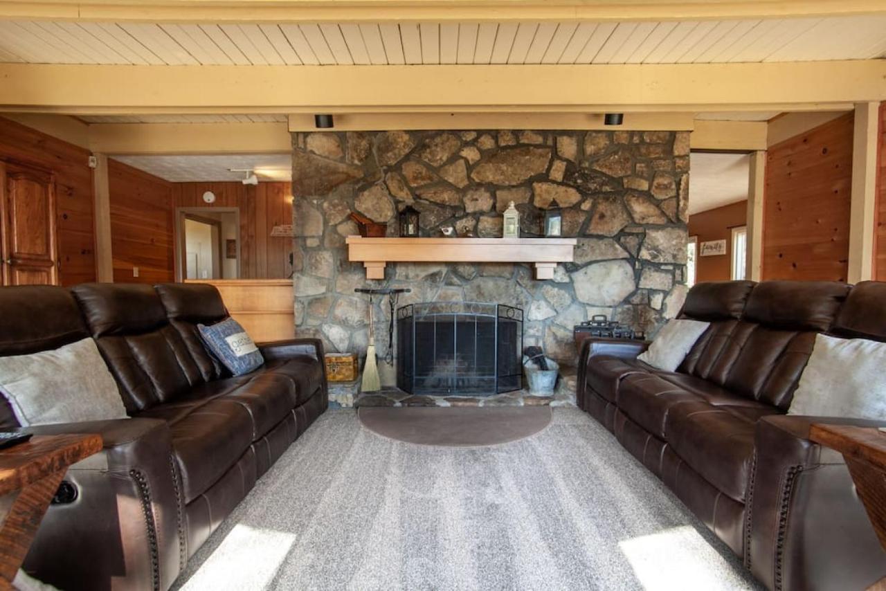 Bear View Chalet With Hot Tub And Near Ober Gatlinburg Exterior foto